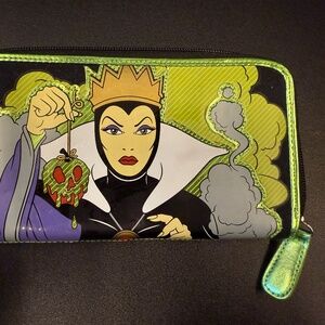 Disney's Snow White The Evil Queen Heartless Wallet